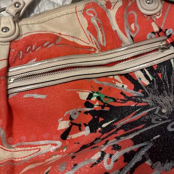 Stella & Dot Coral and Cream Floral Canvas Tote - Picture 9 of 11